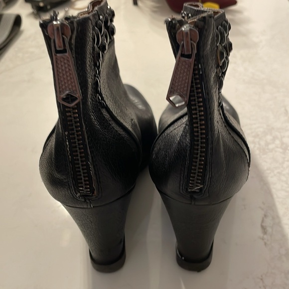 Donald Pliner Black Chez Wedge Rhinestone Boots size 11 M - Picture 4 of 7